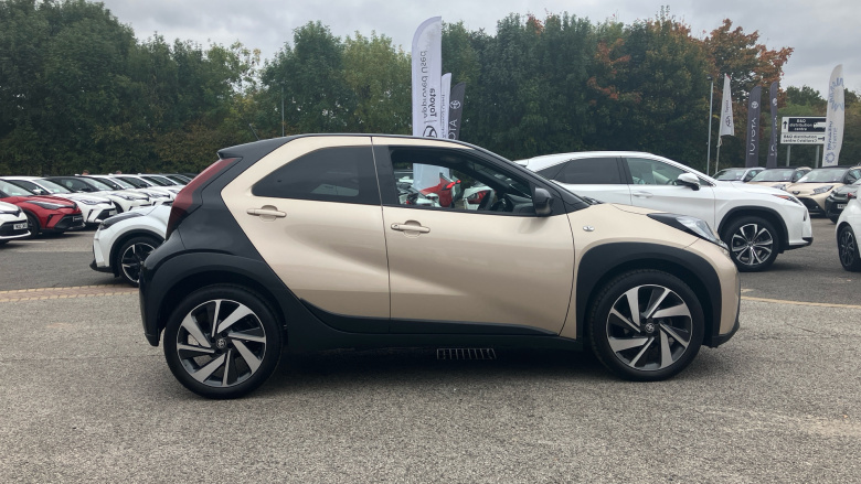 Toyota Aygo X 1.0 VVT-i Edge 5dr Petrol Hatchback